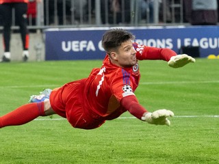 Brankár Slovana Bratislava Dominik Takáč. 