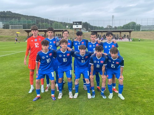 250522_U15-SVKF-AUT-predzpaasom.jpeg
