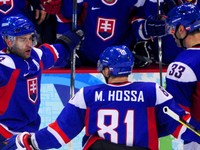 Hokejisti Slovenska oslavujú gól počas ZOH 2010 vo Vancouveri. 