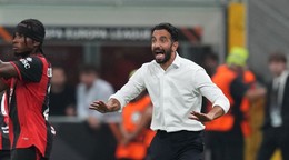 Ruben Amorim na lavičke AC Miláno.