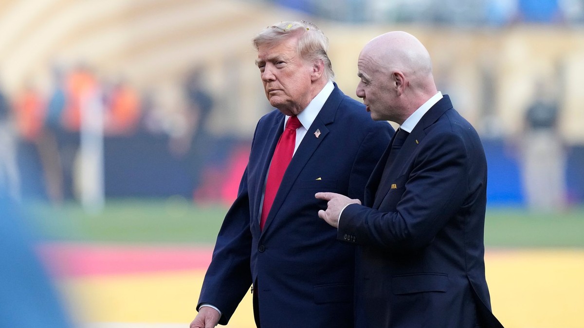 Donald Trump a Gianni Infantino