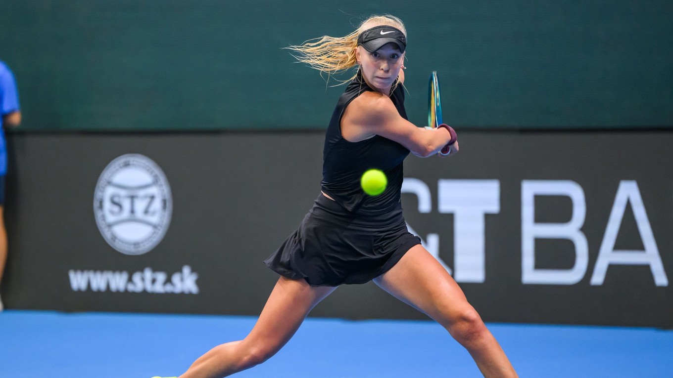 ONLINE: Carléová, Ortenziová - Vargová, Kužmová, Billie Jean King Cup 2025 (štvorhra).