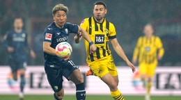 Raphael Guerreiro v zápase proti Bochumu.