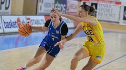 Vpravo Katarína Šedivá.