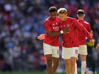 Vpravo Martin Ödegaard.