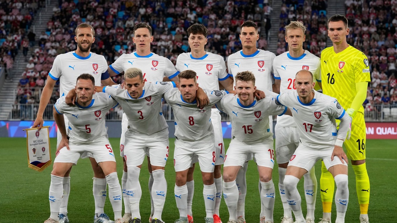 Českí futbalisti na snímke počas kvalifikácie MS 2026.