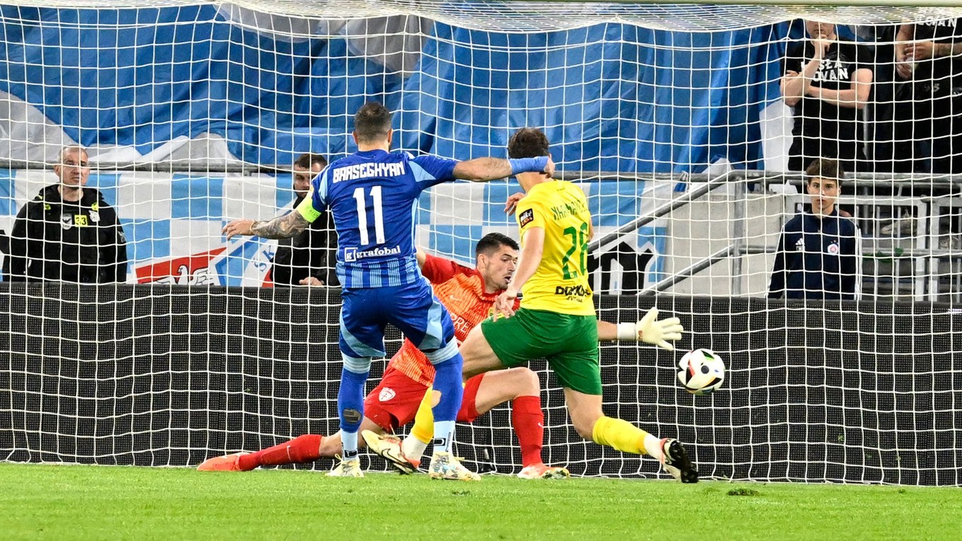 Momentka zo zápasu Žilina - Slovan