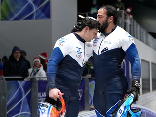 Izraelskí bobisti Adam Edelman a Menachem Chen