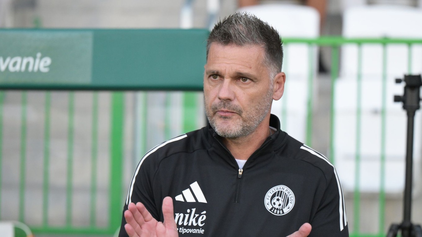 Tréner Prešova Vladimír Cifranič.