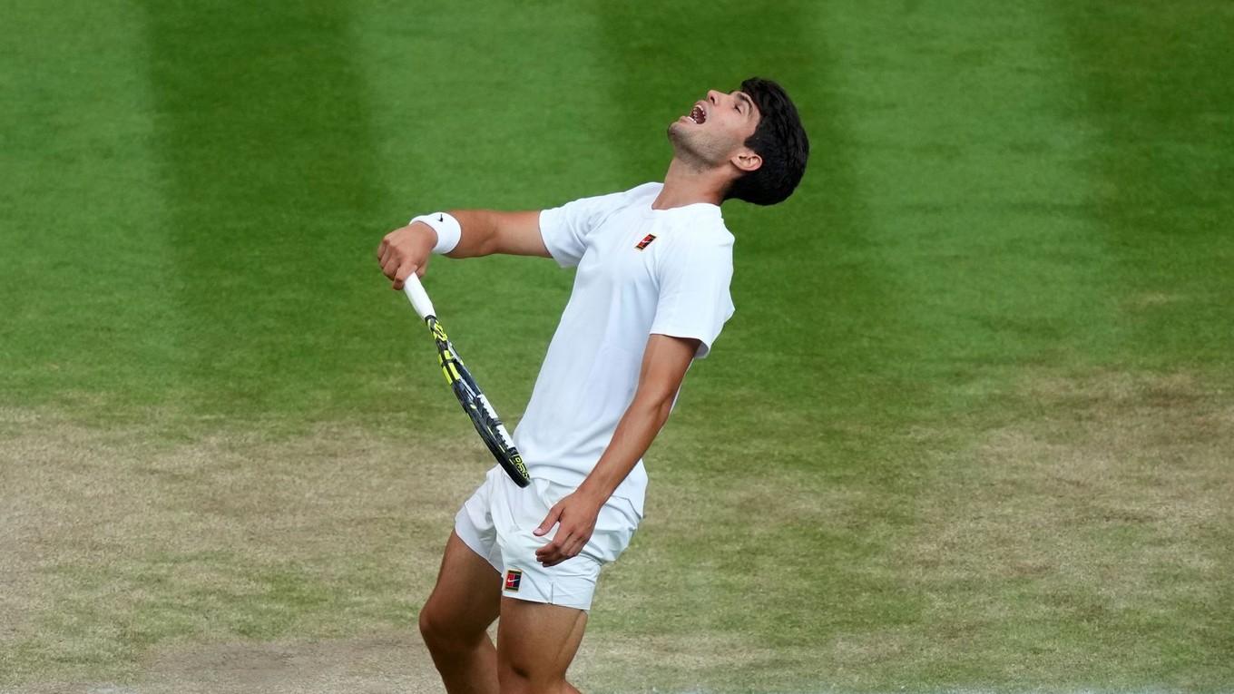 Carlos Alcaraz počas finále vo Wimbledone.