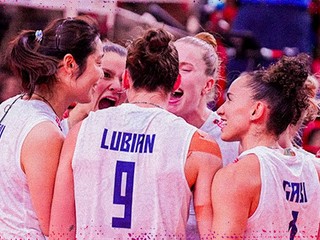 Momentka z finálového zápasu MS klubov 2025.