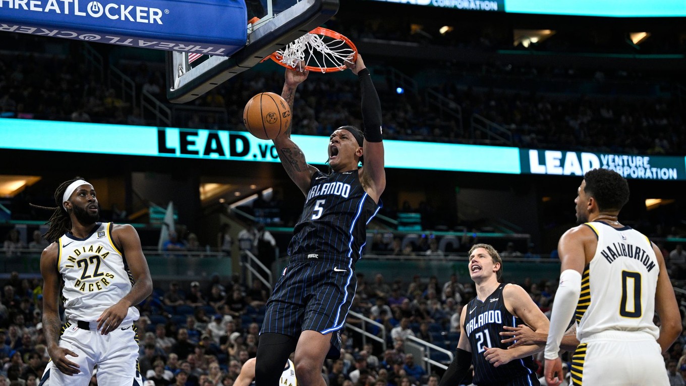 Paolo Banchero v zápase proti Indiana Pacers.