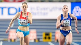 Patrizia Van Der Wekenová z Luxemburska (v strede), Lauren Royová z Írska (vľavo) a Viktória Korbová z Slovenska v rozbehu žien na 60 metrov.