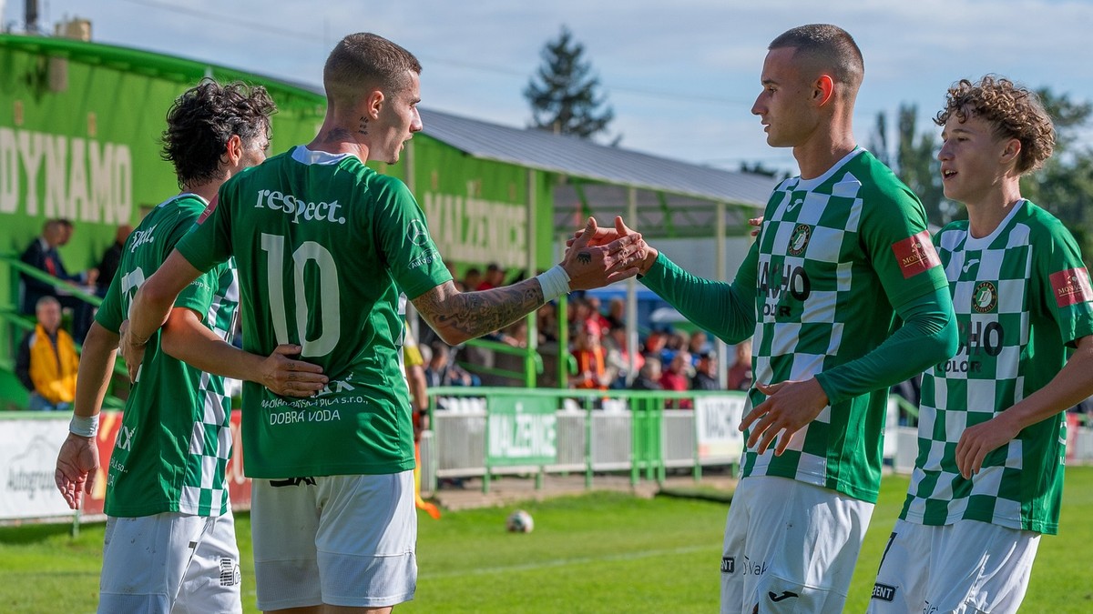 Futbalisti OFK Dynamo Malženice.