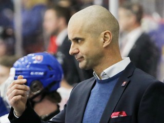 Tréner Ivan Feneš počas pôsobenia na lavičke Slovenska U20.