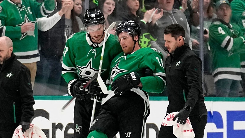 Ochromený po masívnom bodyčeku. Zranený Pavelski sa nevrátil, Dallas prehral