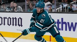 Center San Jose Sharks Alexander Wennberg (21).