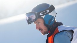 Lyžiar Marcel Hirscher sa vo farbách Holandska vrátil do Svetového pohára.