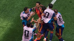 Mikel Merino (6) oslavuje víťazný  gól v zápase Španielska s Belgickom vo štvrťfinále MS vo futbale 2026
