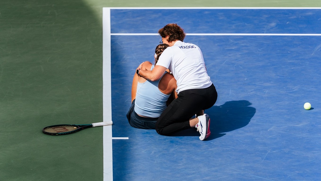 Renáta Jamrichová si poranila koleno. 
