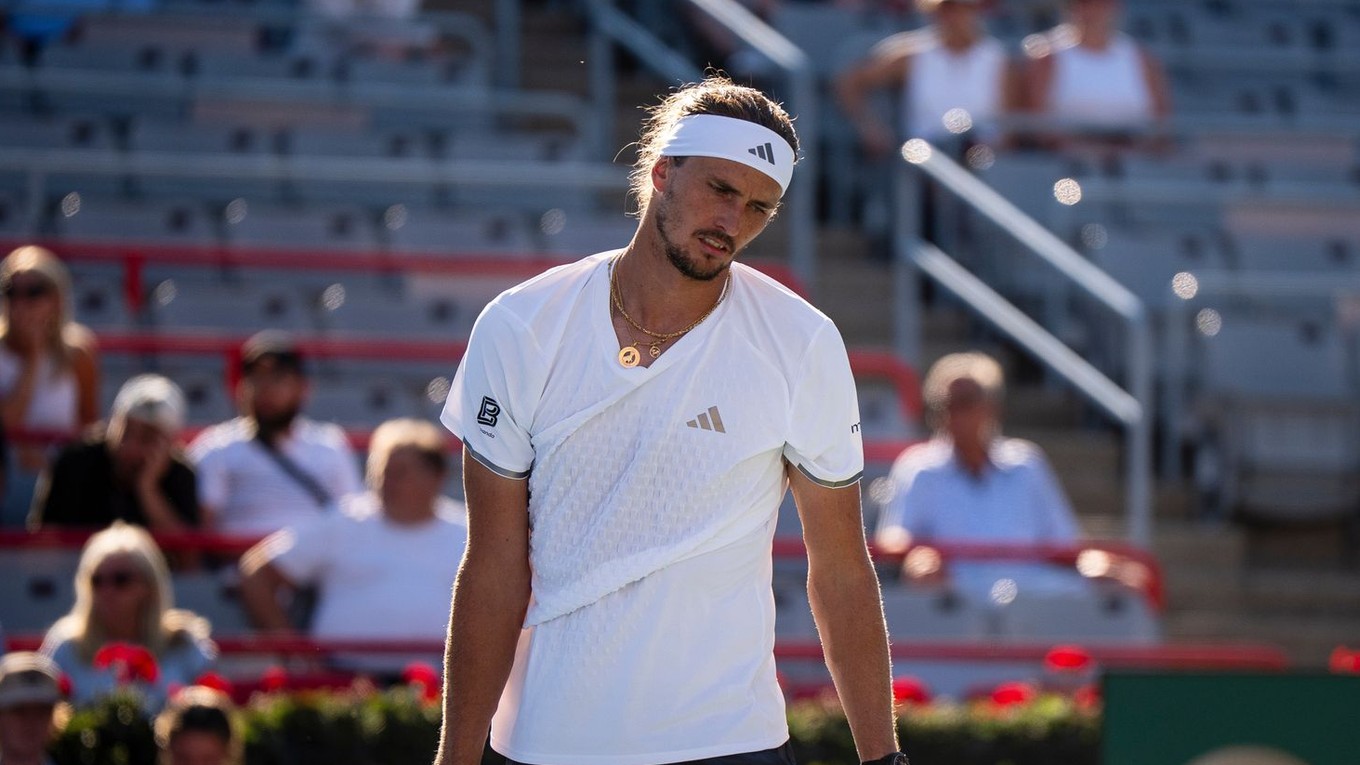 Nemecký tenista Alexander Zverev počas zápasu v Montreale.