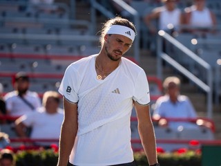 Nemecký tenista Alexander Zverev počas zápasu v Montreale.