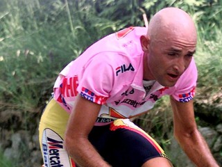Marco Pantani ako líder pretekov na Giro d'Italia 1999. 