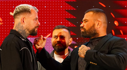 Marpo s Vémolom na tlačovej konferencii.