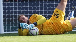 Brankár Vítězslav Jaroš  zápase Crystal Palace - Liverpool FC v 7. kole Premier League.