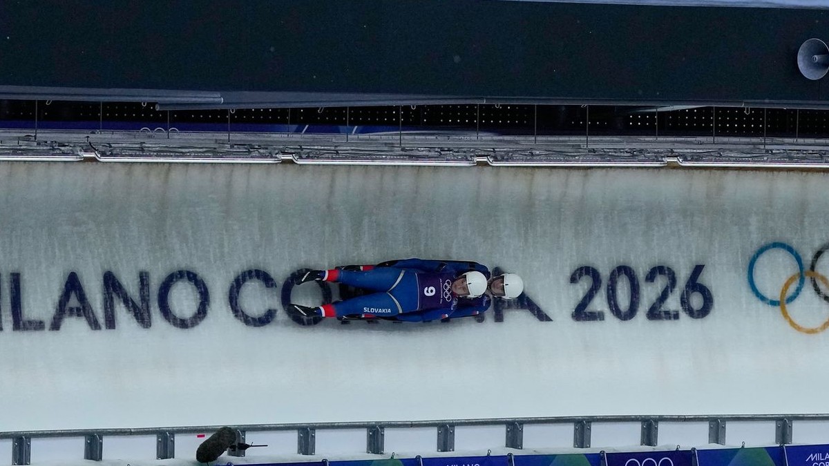 Viktória Praxová and Desana Špitzová.