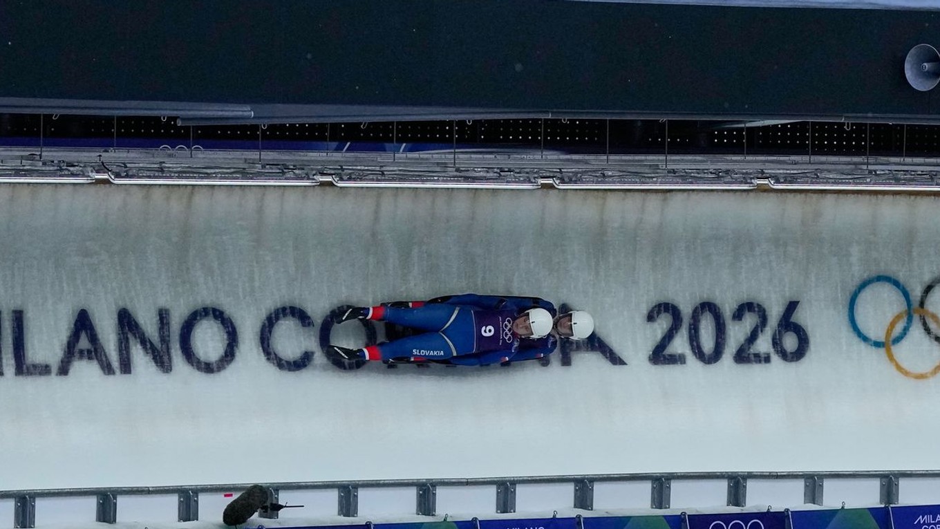 Viktória Praxová and Desana Špitzová.