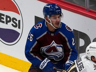 Erik Brännström v drese Colorado Avalanche.