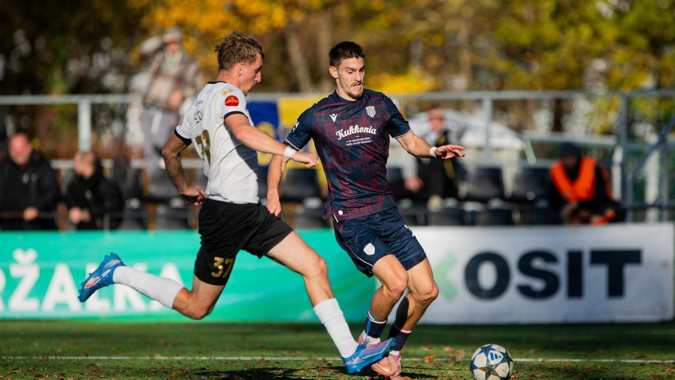 Momentka zo zápasu Petržalka - Dunajská Streda.