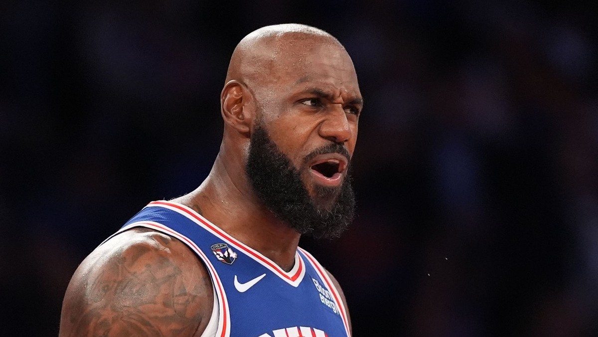 Hráč Philadelphie 76ers LeBron James.