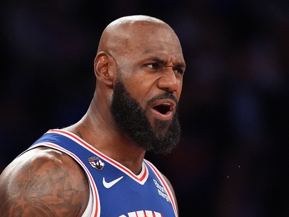 Hráč Philadelphie 76ers LeBron James.