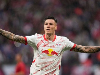 Benjamin Šeško v drese RB Lipska.