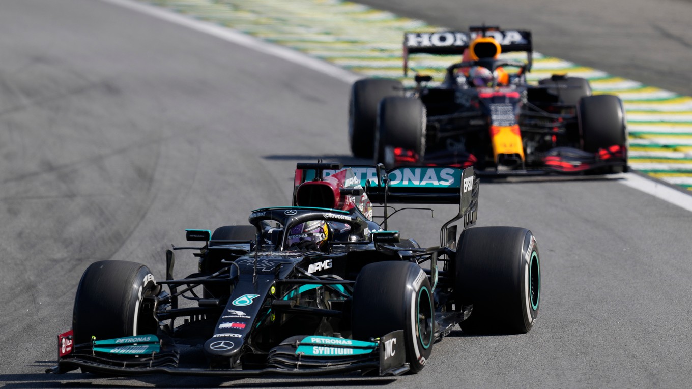 Lewis Hamilton a Max Verstappen.