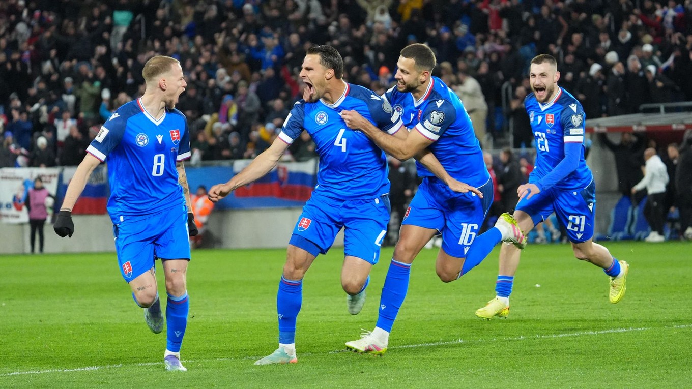 Martin Valjent oslavuje gól v zápase Slovensko - Kosovo v baráži o MS vo futbale 2026.