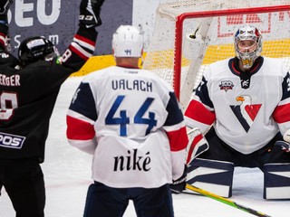 Juraj Valach v drese Slovana Bratislava.