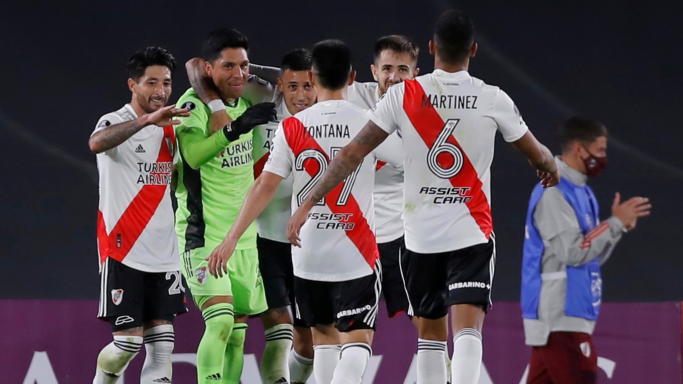 Futbalisti River Plate dokázali vyhrať bez náhradníka, brankára a v oklieštenej zostave.