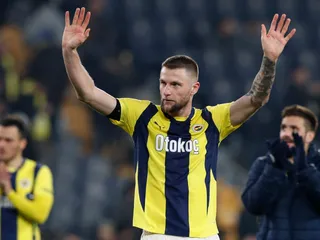 Milan Škriniar v drese Fenerbahce Istanbul.