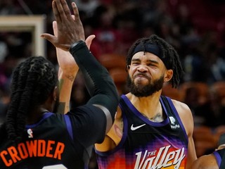 Basketbalisti Phoenixu Suns.