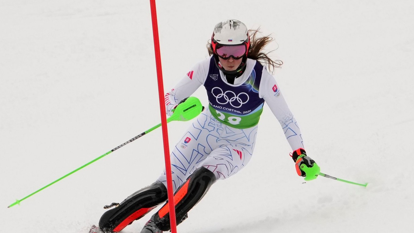 Slovenská lyžiarka Petra Vlhová počas tímovej súťaže na ZOH 2026.