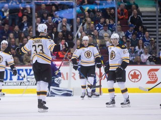 Zdeno Chára v drese Bostonu Bruins.