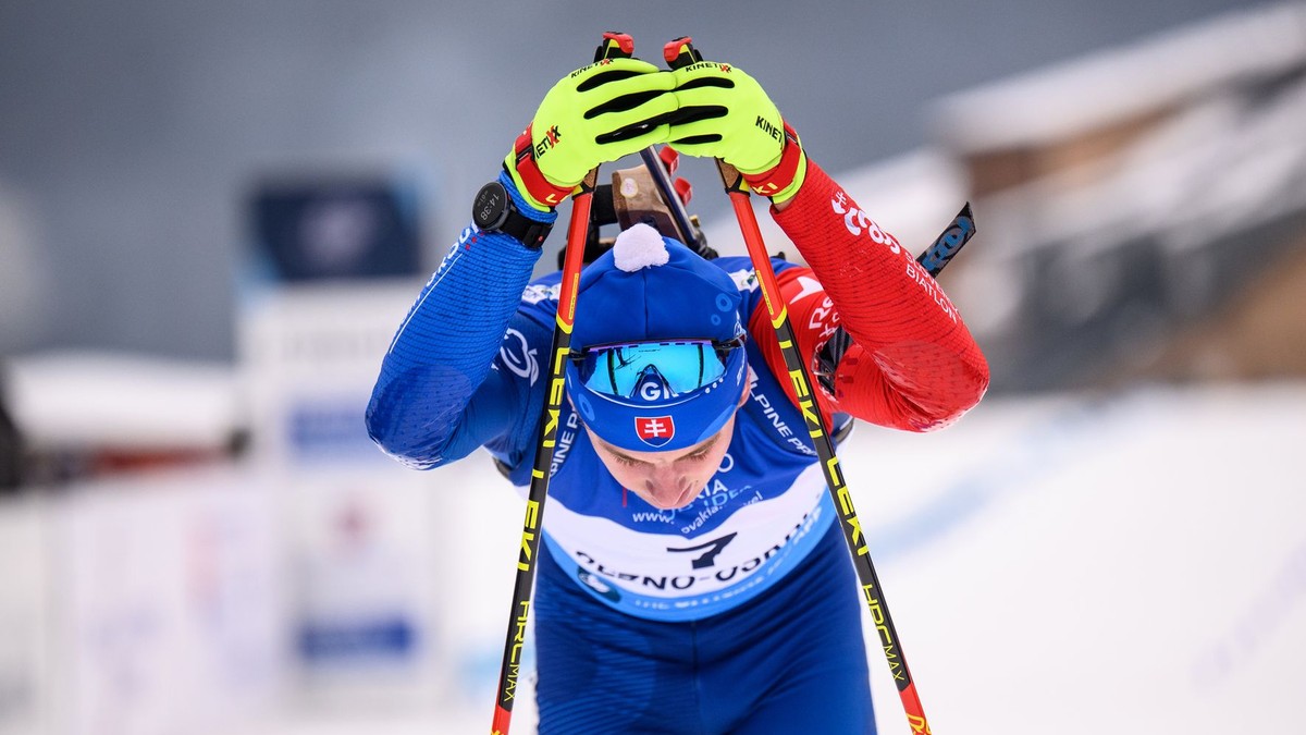 Šimon Adamov počas pretekov IBU Cupu v Osrblí 2026.