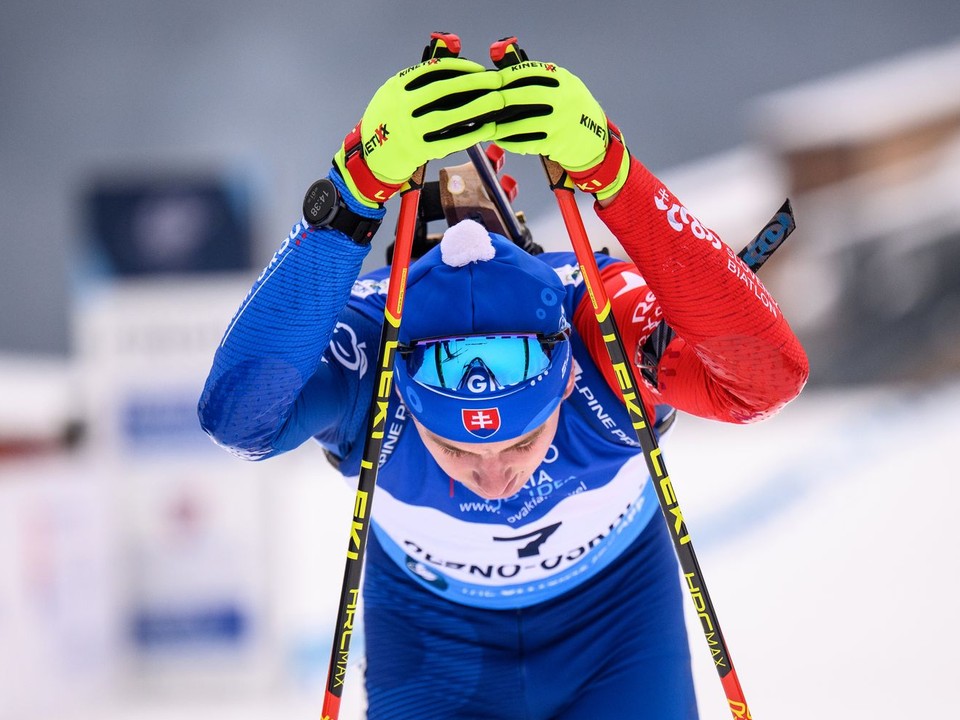 Šimon Adamov počas pretekov IBU Cupu v Osrblí 2026.