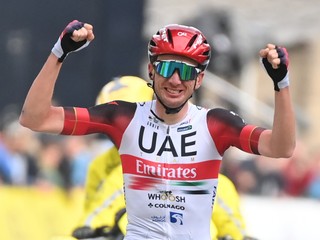 Americký cyklista Brandon McNulty. 