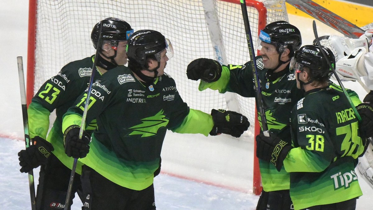 Gólová radosť hráčov Vlci Žilina.
