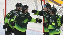 Gólová radosť hráčov Vlci Žilina.
