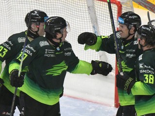 Gólová radosť hráčov Vlci Žilina.
